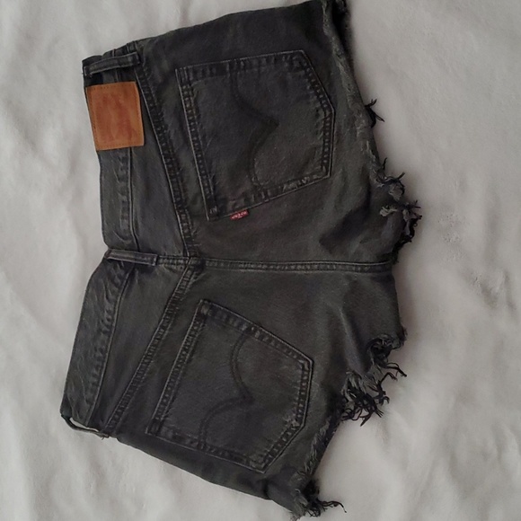 Levi's Denim Hotpant shorts -US 16 - Picture 2 of 11